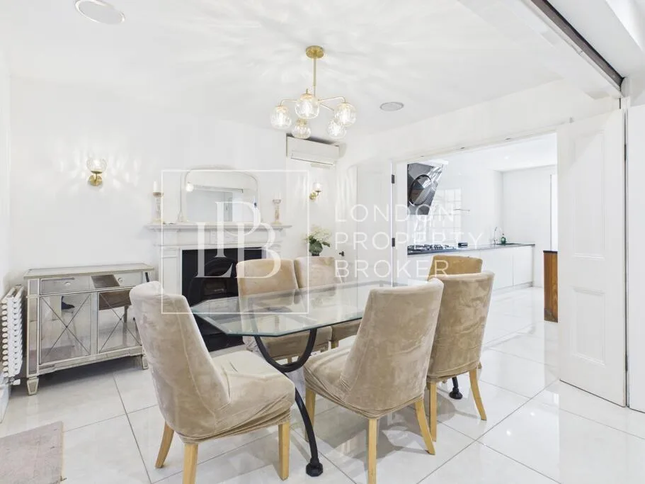 5 bedroom town house for rent