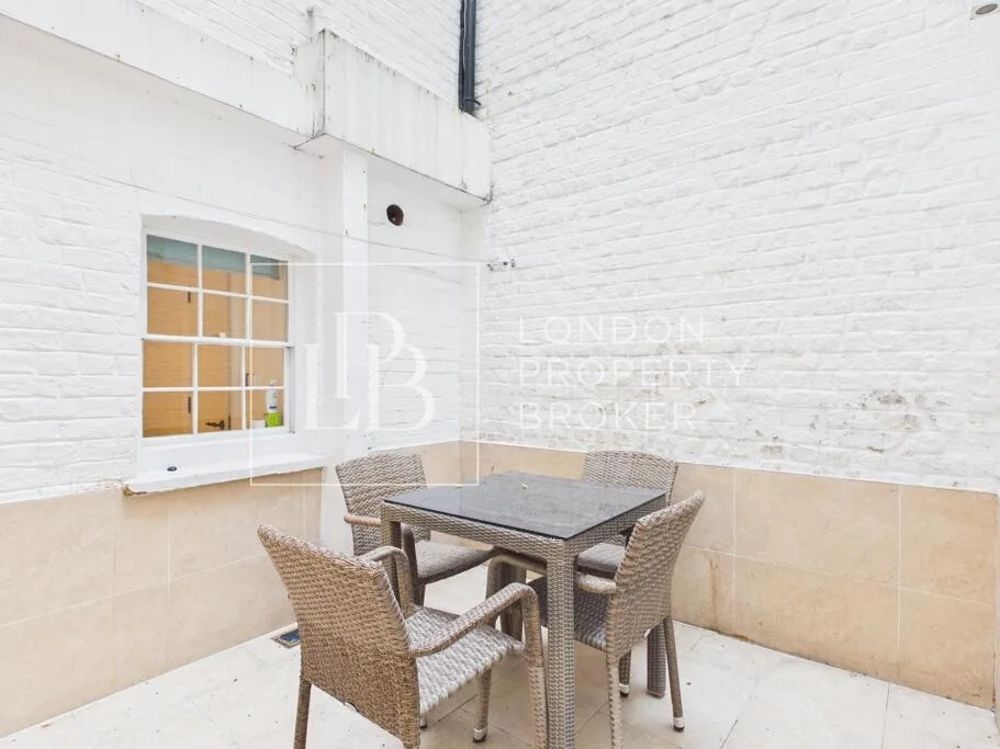 5 bedroom town house for rent