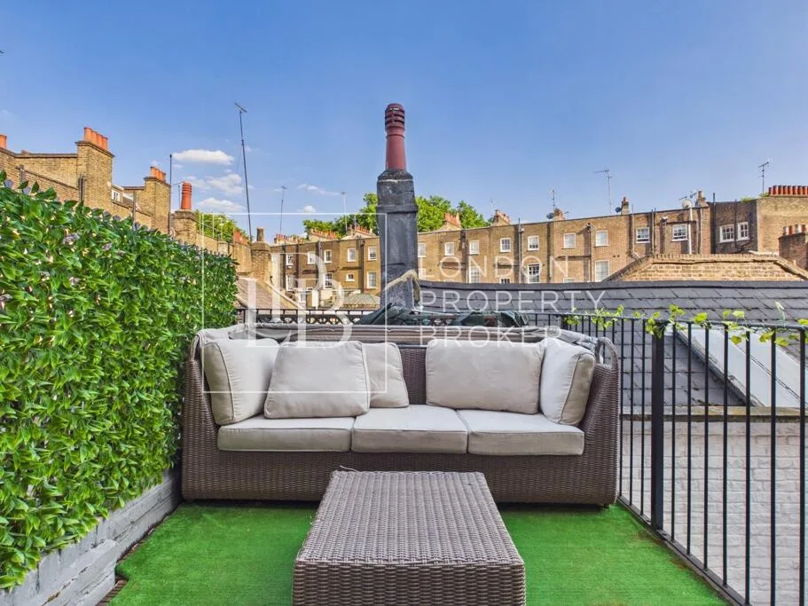 5 bedroom town house for rent