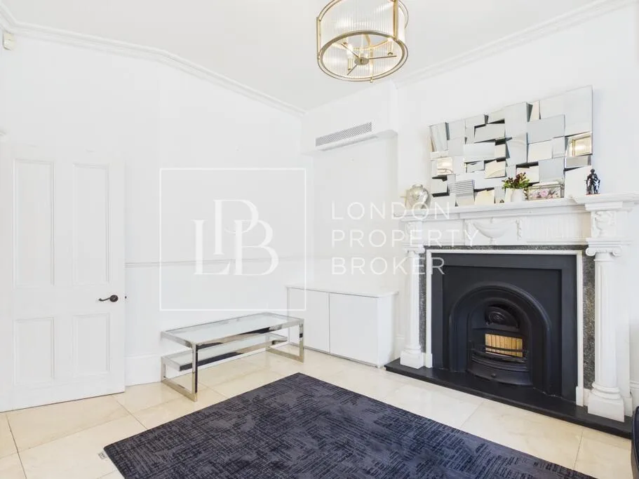 5 bedroom town house for rent