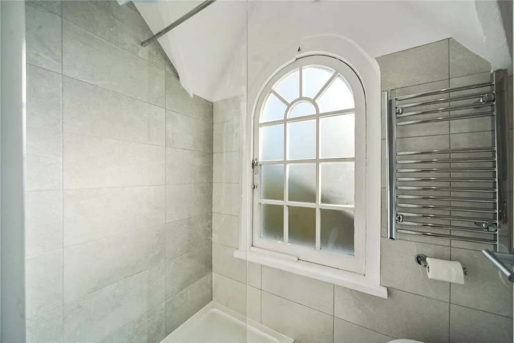 2 bedroom detached house for rent