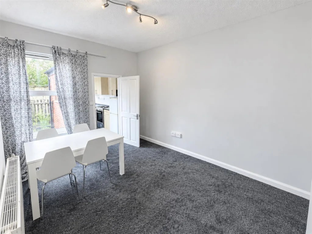 3 bedroom terraced house for rent