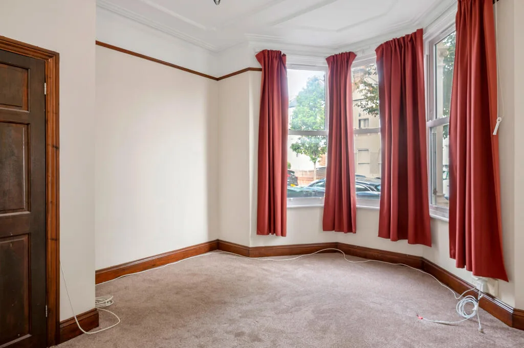 2 bedroom ground floor flat for rent