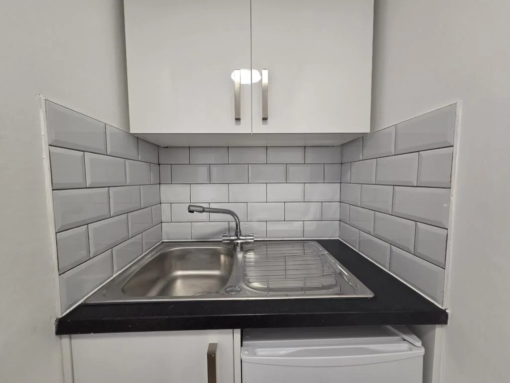Studio flat for rent