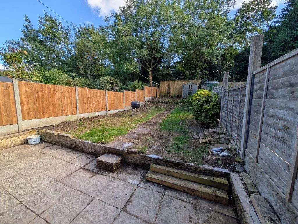 3 bedroom semi-detached house for rent