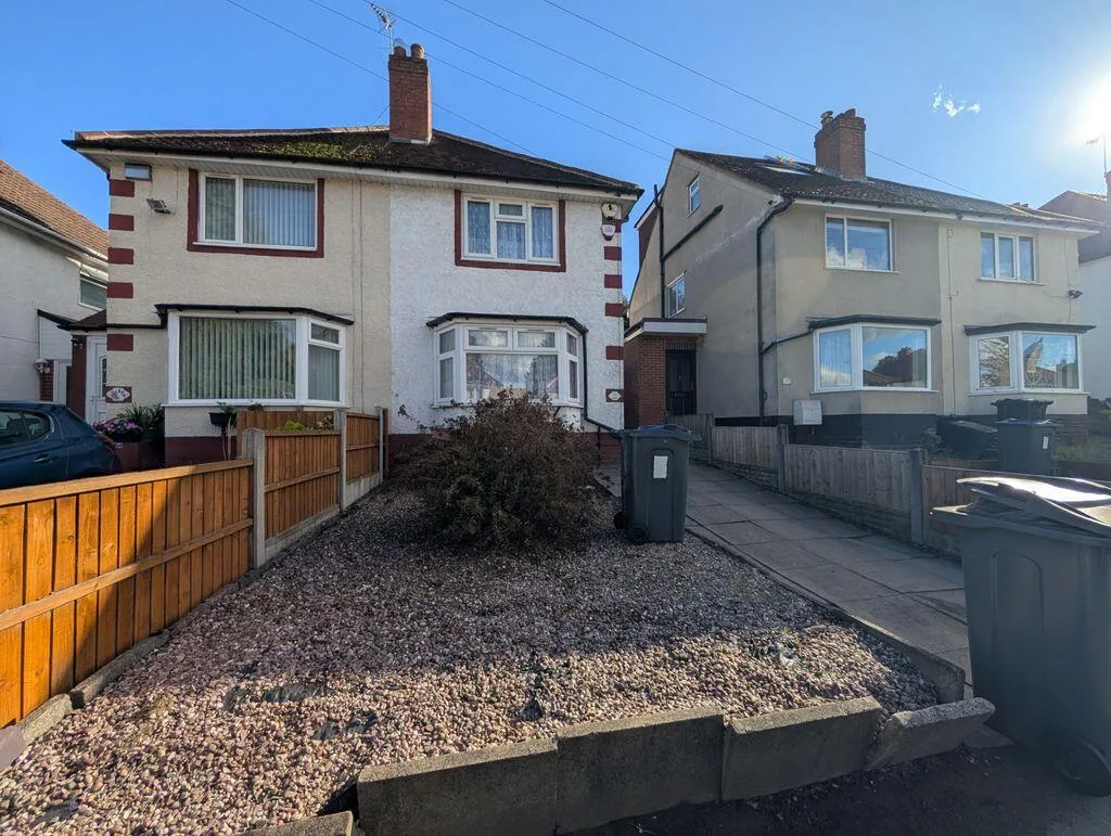 3 bedroom semi-detached house for rent