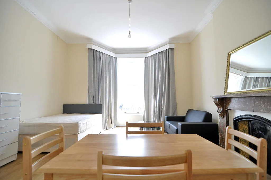 Studio flat for rent