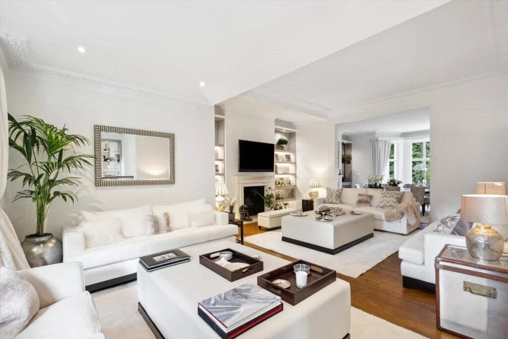 5 bedroom terraced house for rent