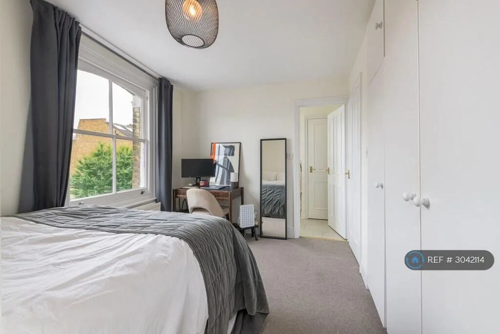 2 bedroom maisonette for rent