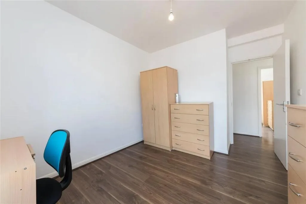 4 bedroom flat for rent
