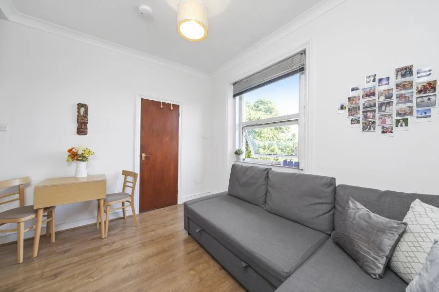 Studio apartment for rent
