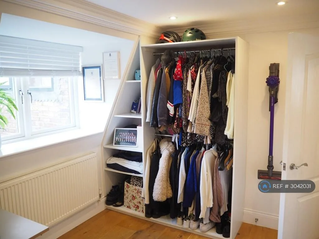 2 bedroom penthouse for rent