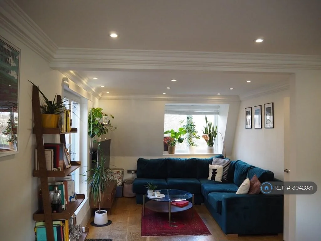 2 bedroom penthouse for rent