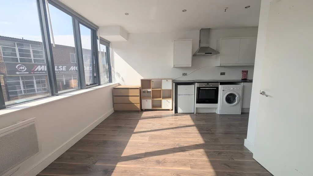 Studio flat for rent