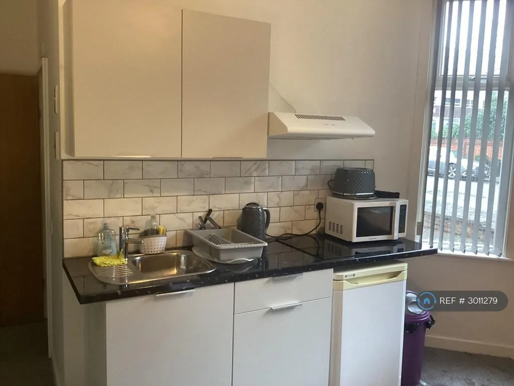 Studio flat for rent