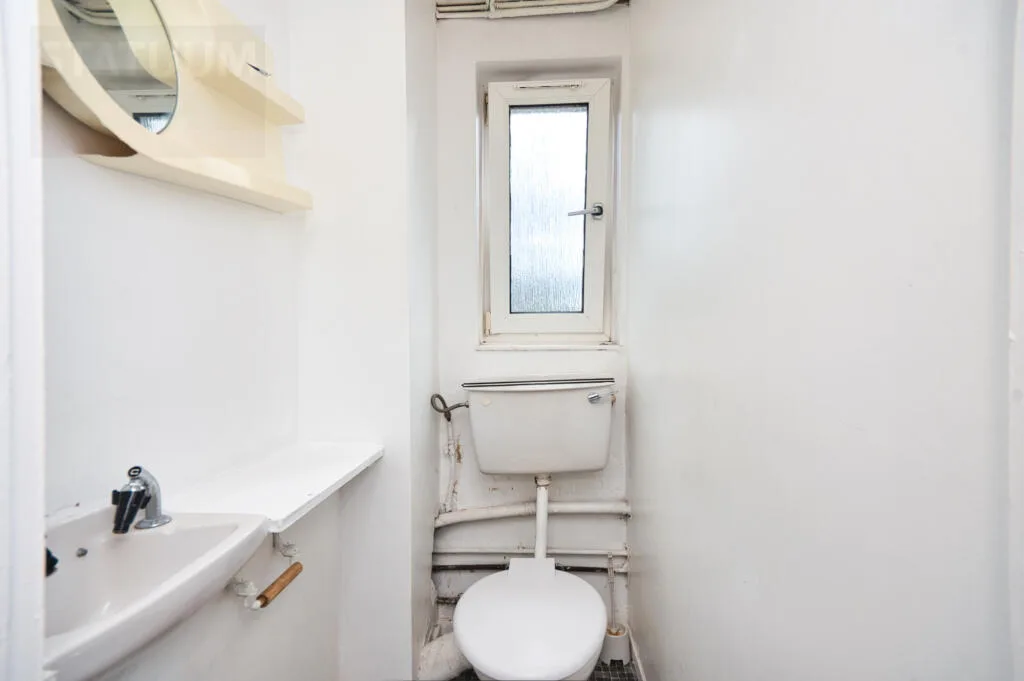 4 bedroom maisonette for rent