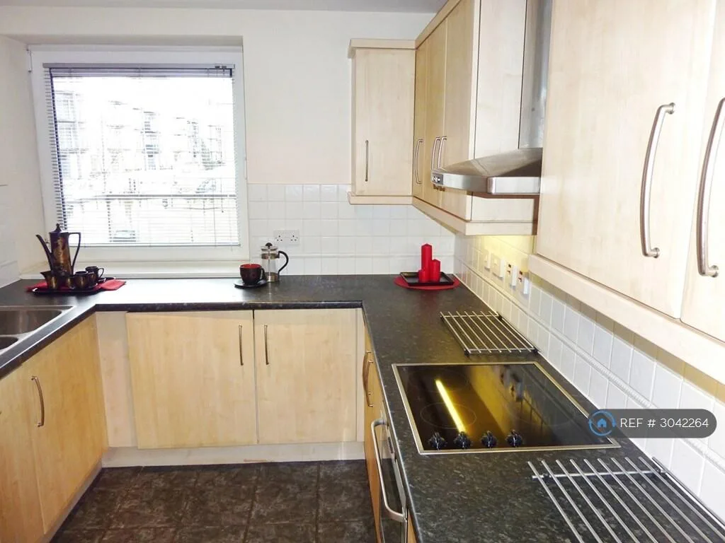 3 bedroom flat for rent