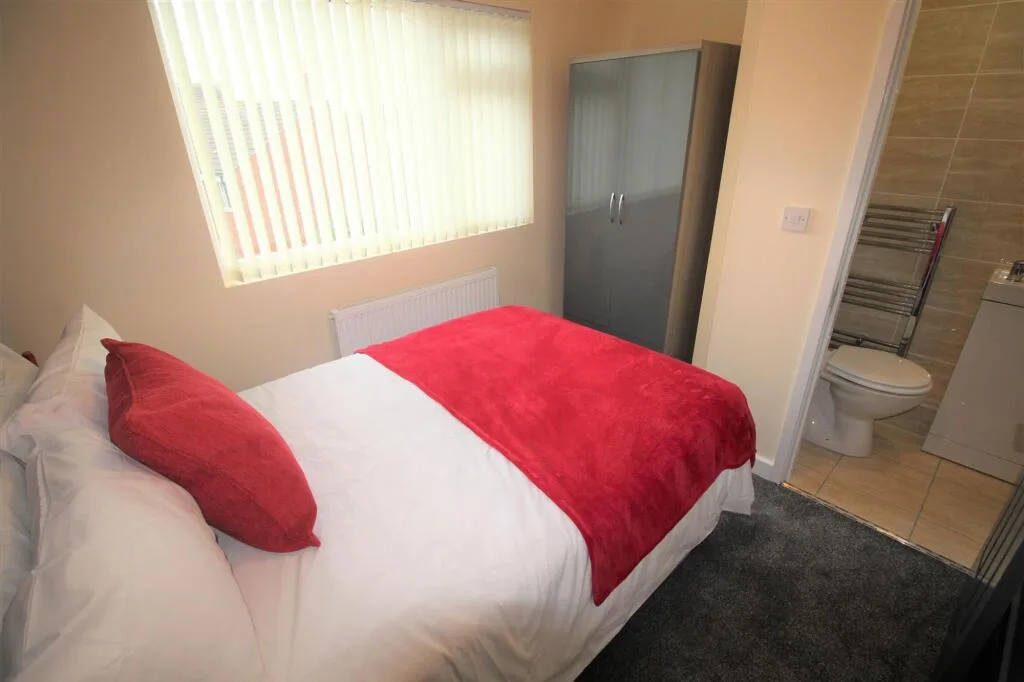 1 bedroom house of multiple occupation for rent