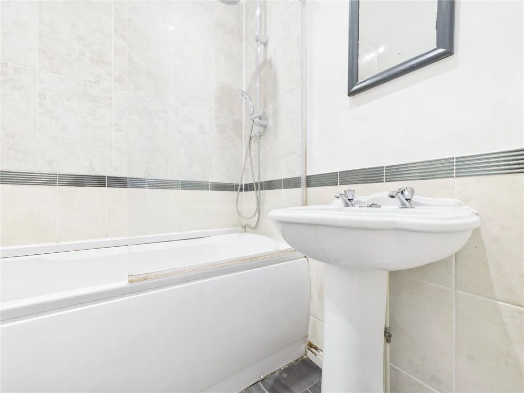 4 bedroom terraced house for rent