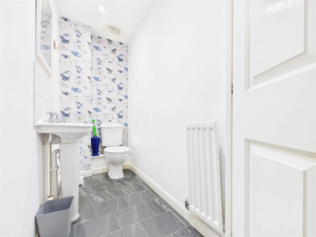 4 bedroom terraced house for rent