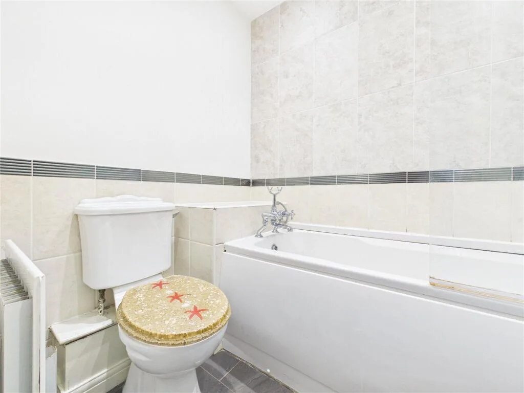 4 bedroom terraced house for rent