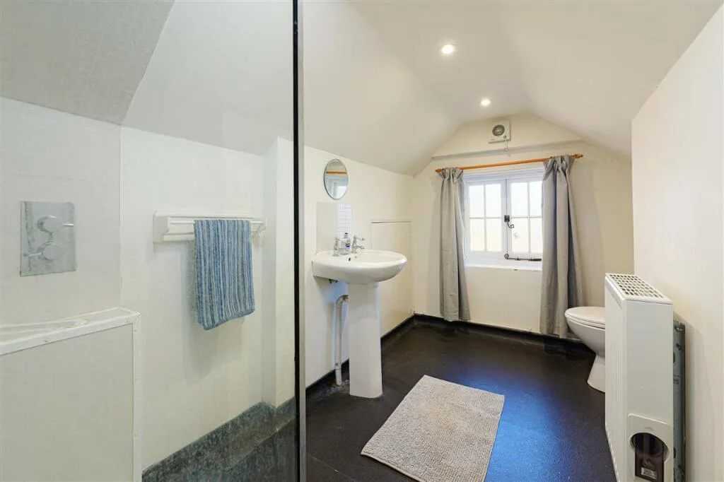 1 bedroom house for rent