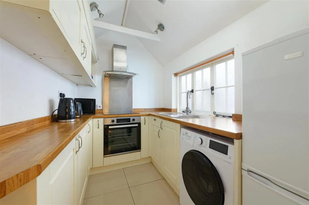1 bedroom house for rent