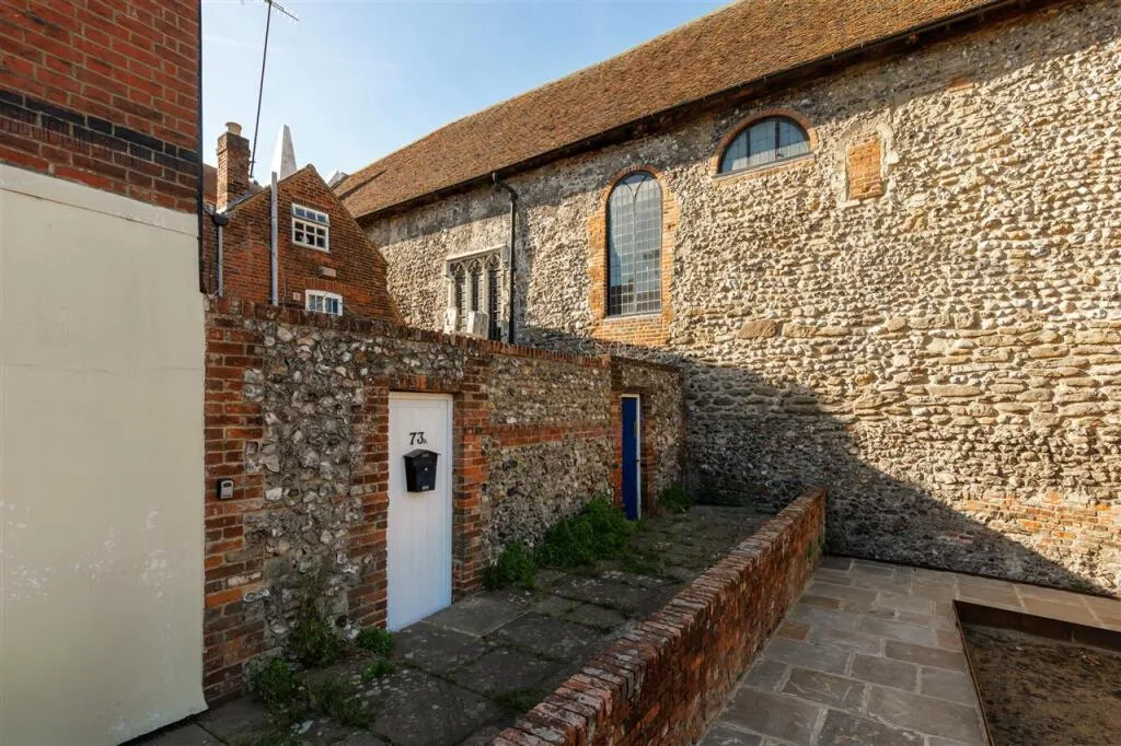 1 bedroom house for rent