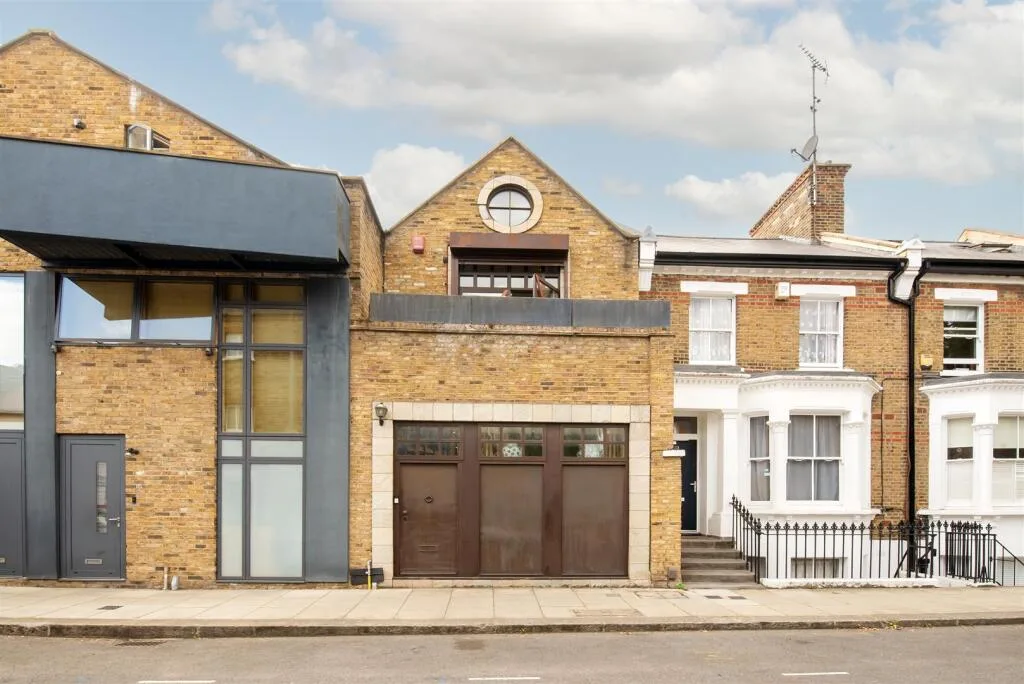2 bedroom terraced house for rent