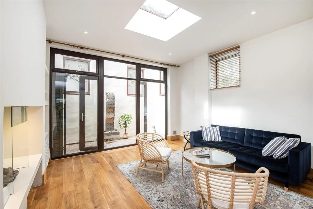 2 bedroom terraced house for rent