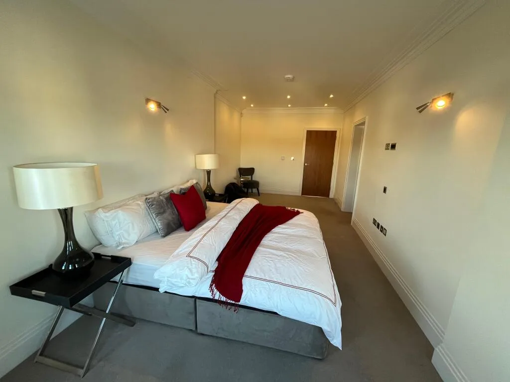 3 bedroom flat for rent