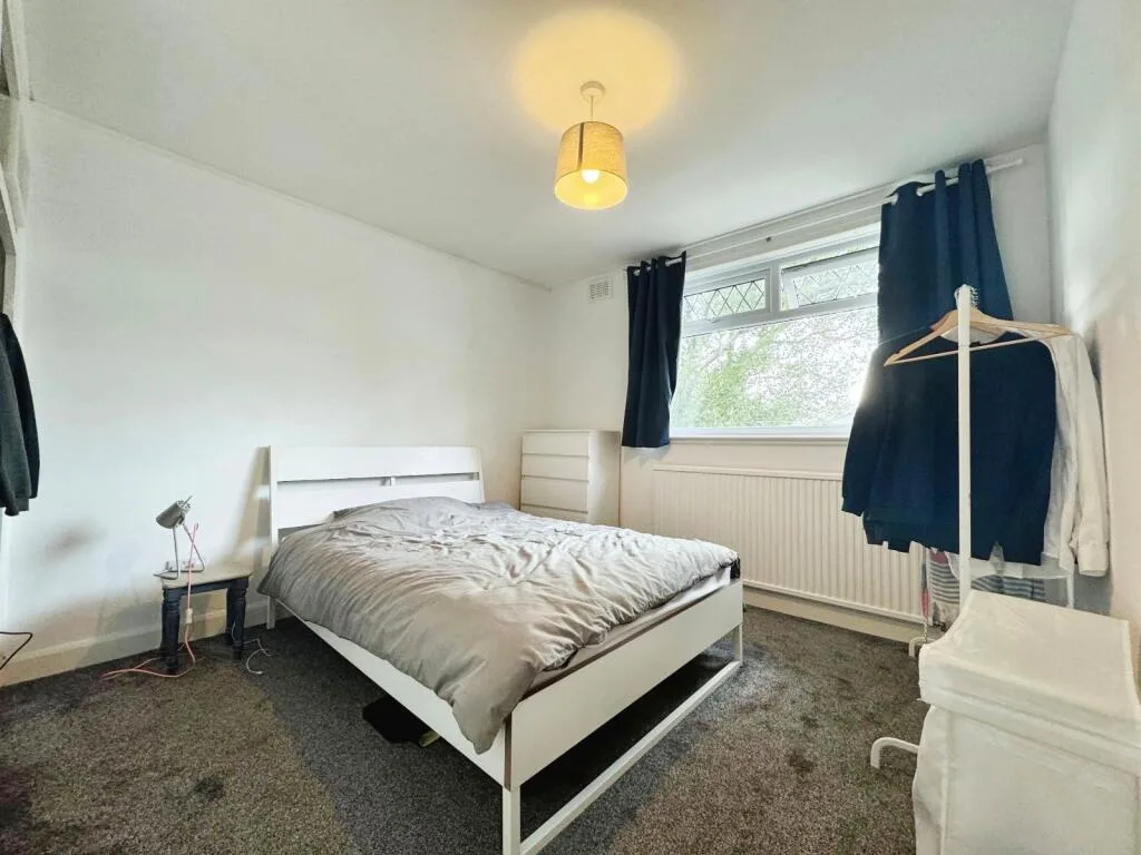 3 bedroom end of terrace house for rent