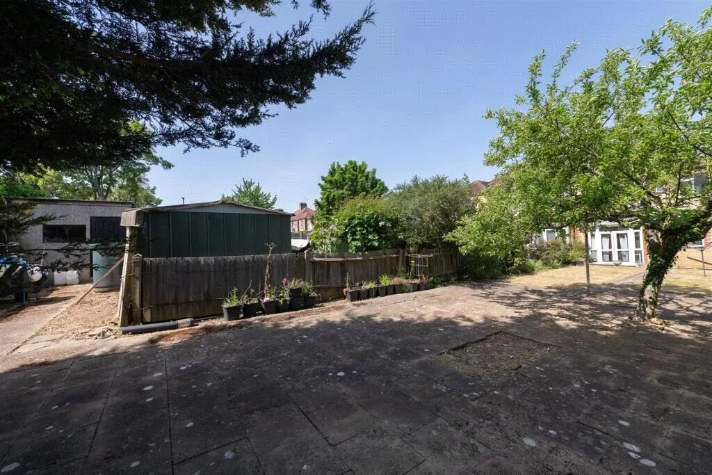 3 bedroom semi-detached house for rent