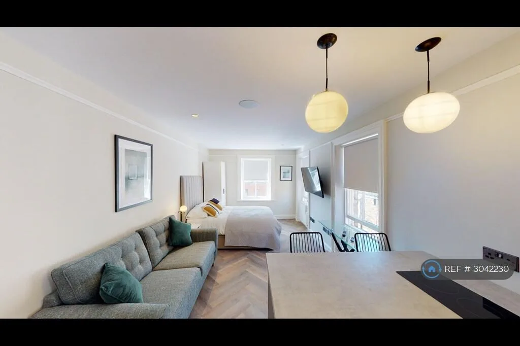 Studio flat for rent