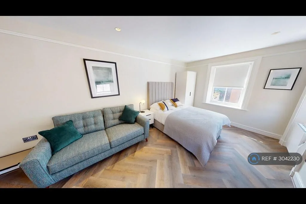 Studio flat for rent