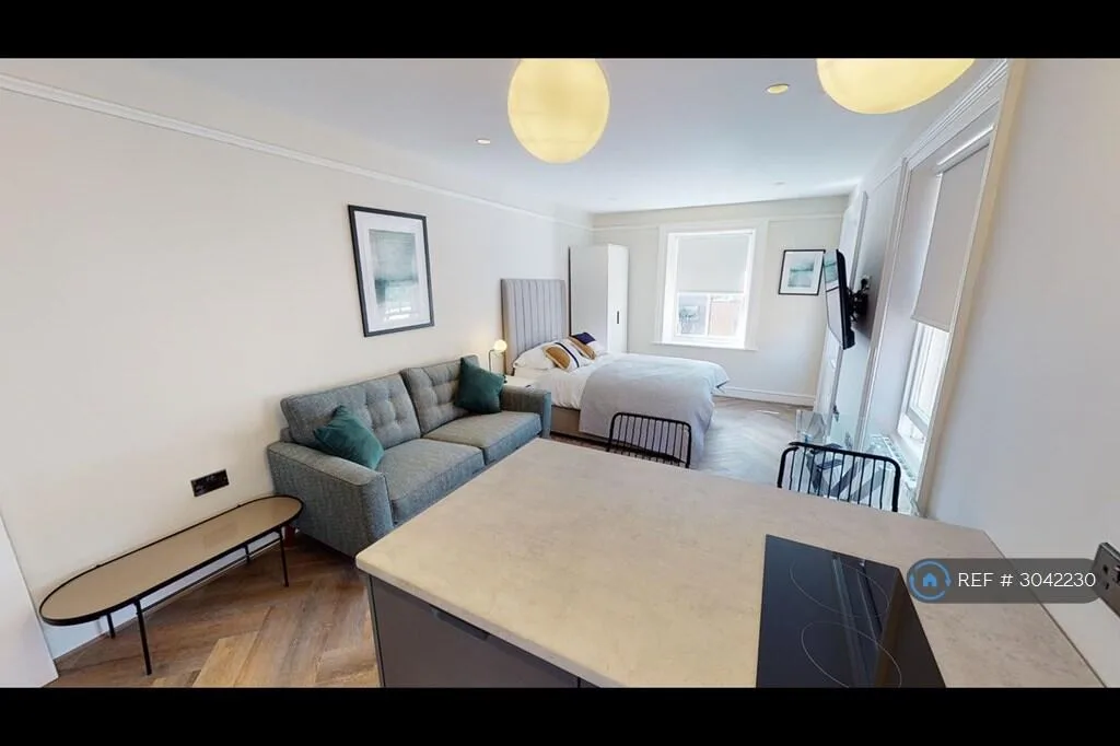 Studio flat for rent
