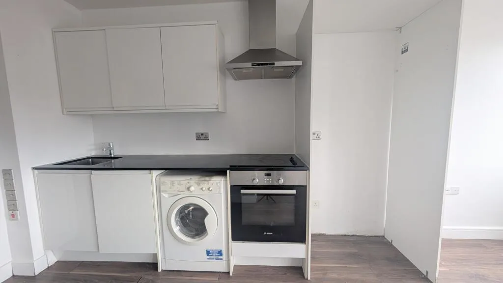 Studio flat for rent