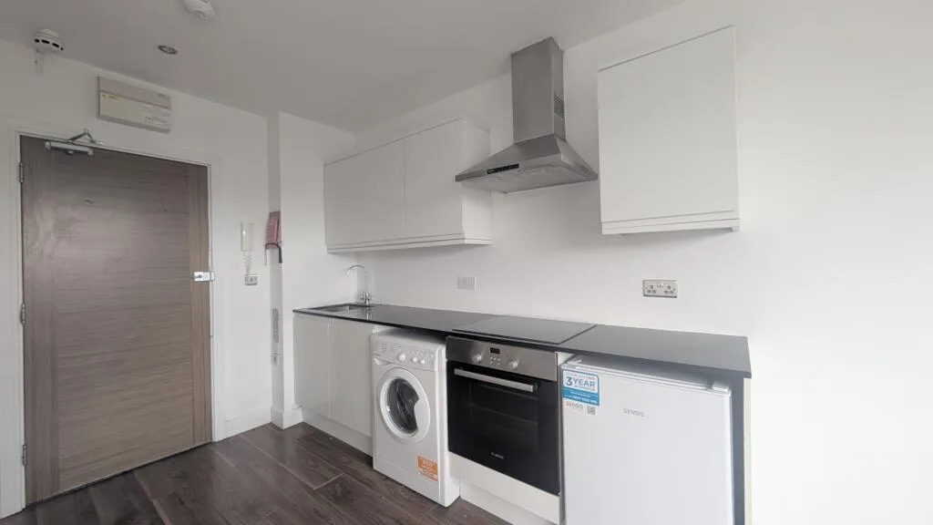 Studio flat for rent