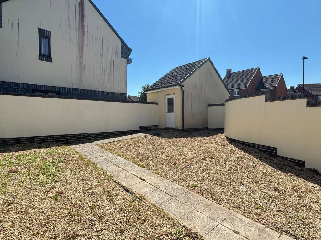 1 bedroom detached house for rent