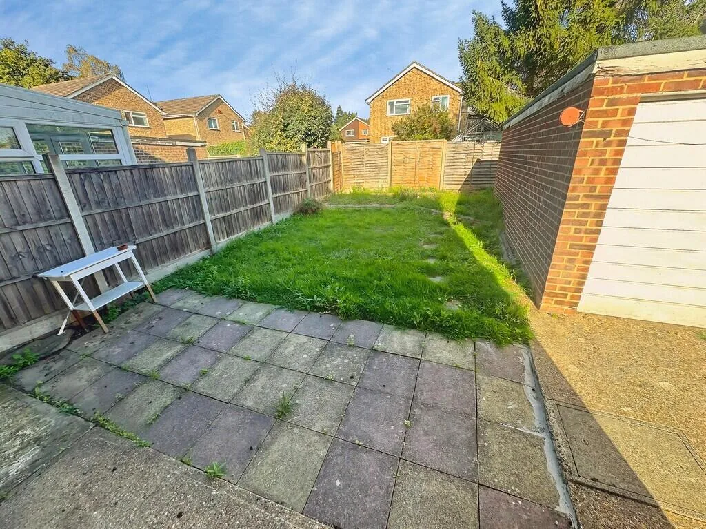 3 bedroom semi-detached house for rent
