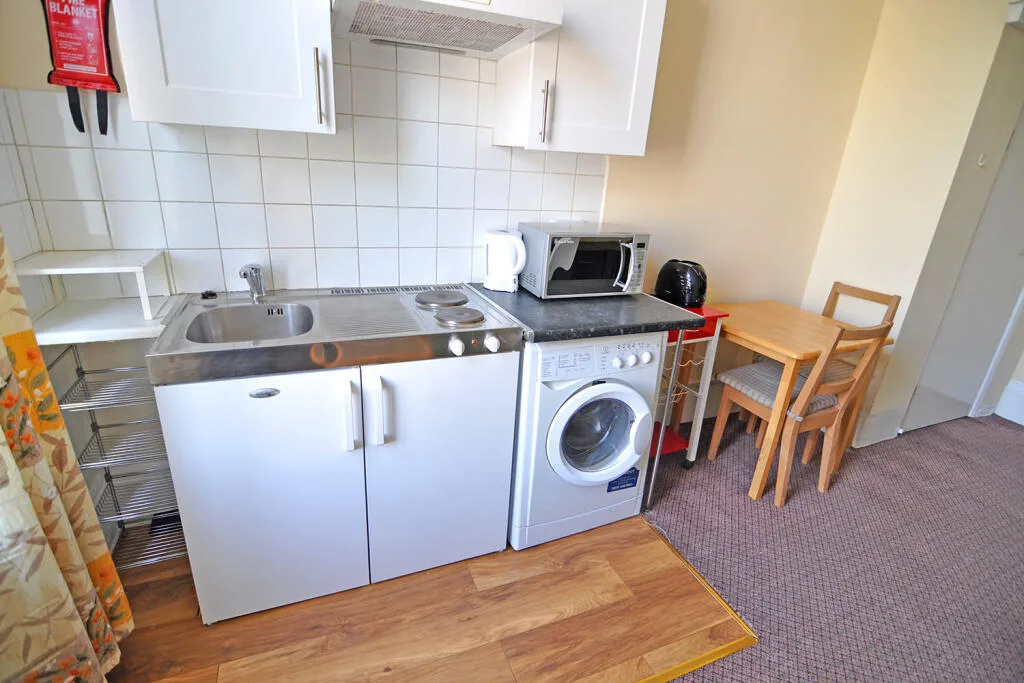 Studio flat for rent