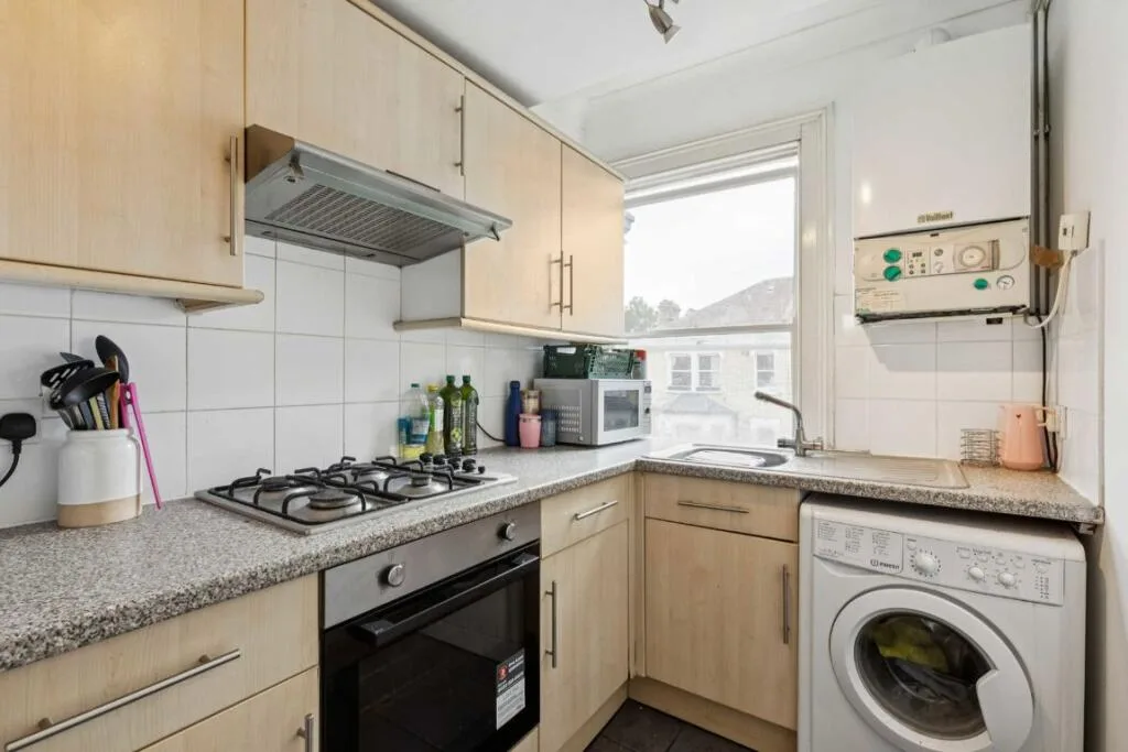 3 bedroom flat for rent