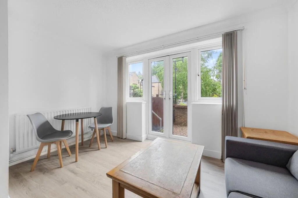 4 bedroom terraced house for rent