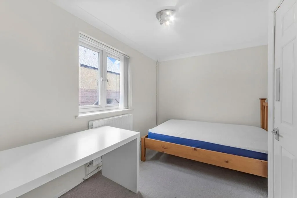 4 bedroom terraced house for rent