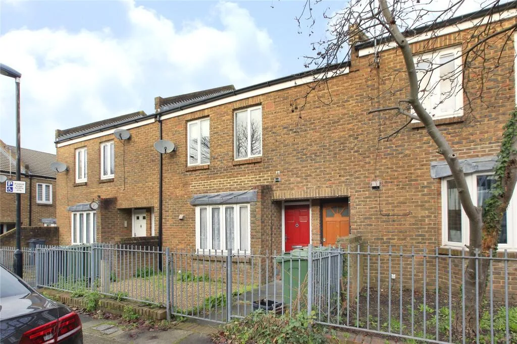 2 bedroom maisonette for rent
