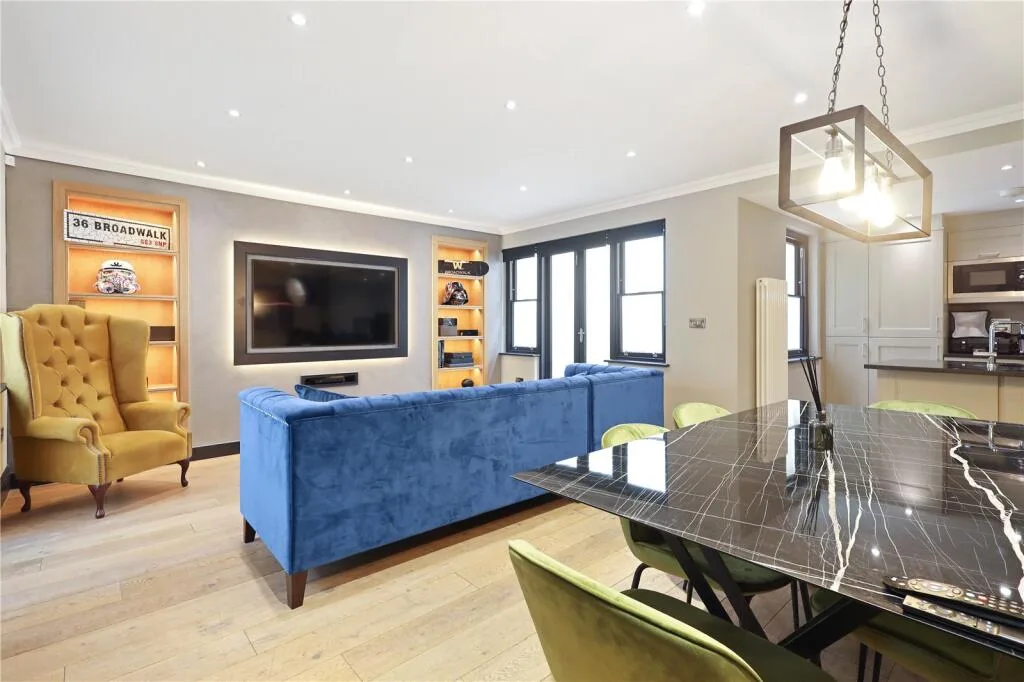 3 bedroom flat for rent