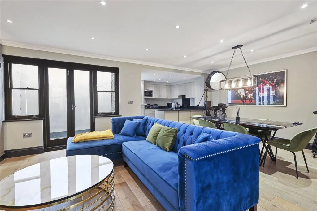 3 bedroom flat for rent