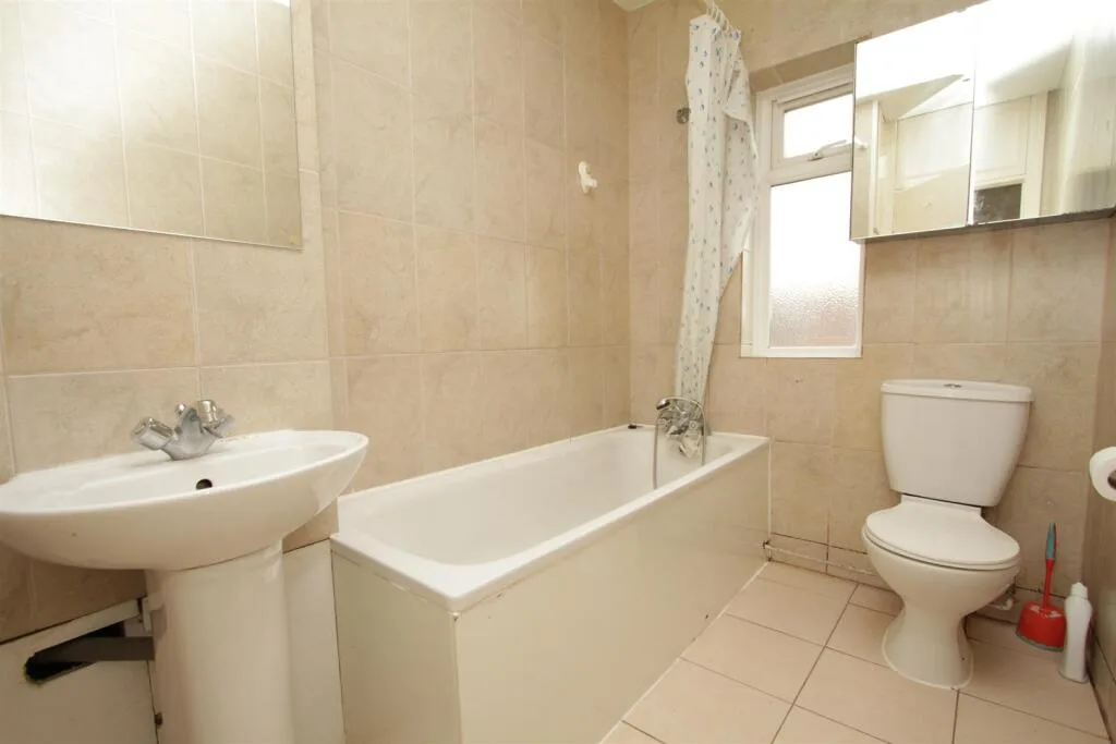 3 bedroom apartment for rent