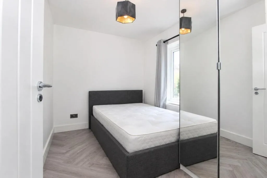 2 bedroom house for rent