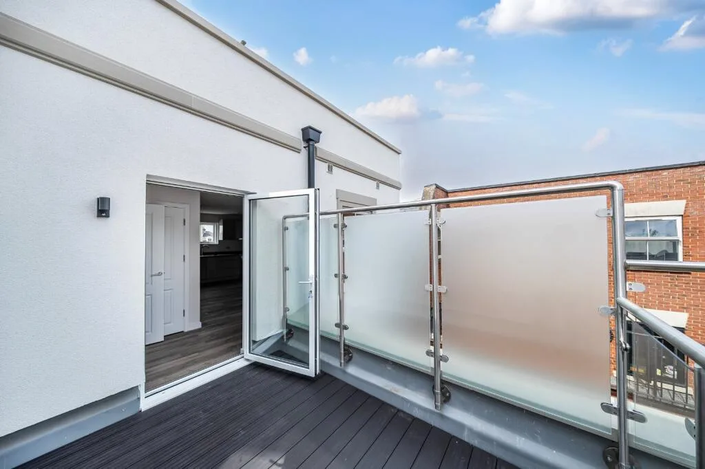 3 bedroom flat for rent
